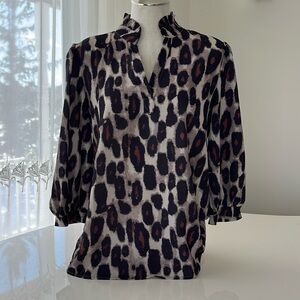 Pescara print pullon blouse size medium